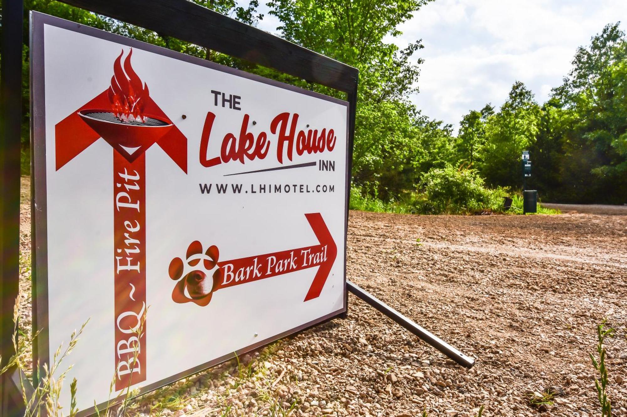 Laurie The Lake House Inn المظهر الخارجي الصورة